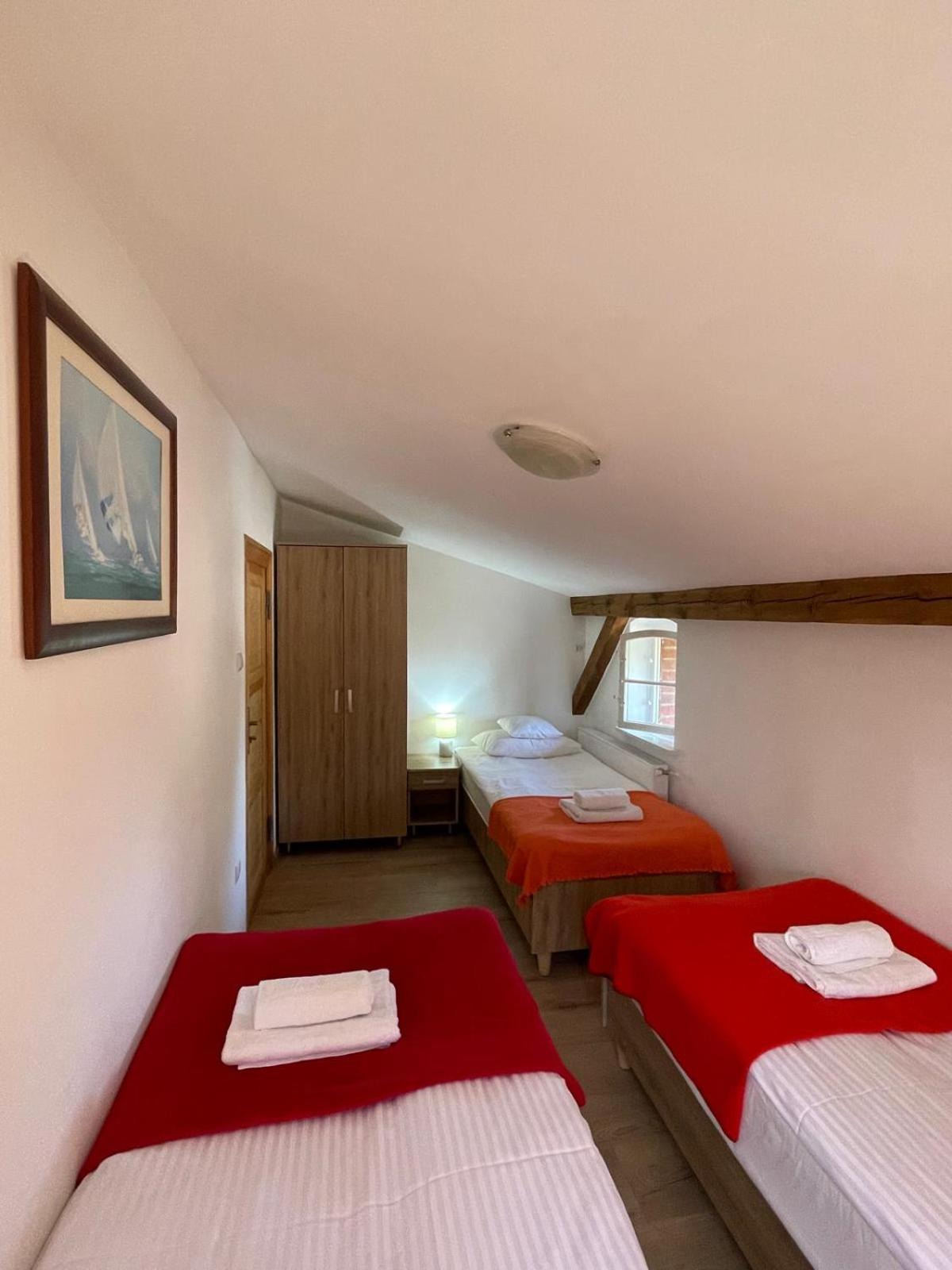 Apartamenty Cegielka Гонски Экстерьер фото
